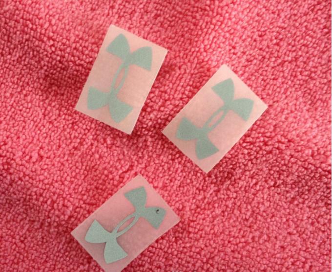 Мягкие отражательные серебряные ярлыки одежды передачи тепла 3Д для футболки