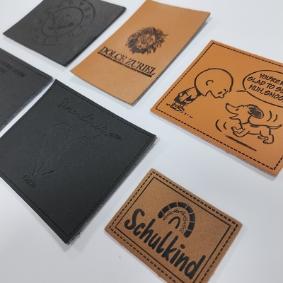 Microfiber выбило ярлык PU логотипа кожаный шьет на одежде подгоняет дизайн