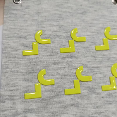 3D рельефный блеск логотипа железо на одежде тепло резиновый значок силиконовый теплопередающий пластырь