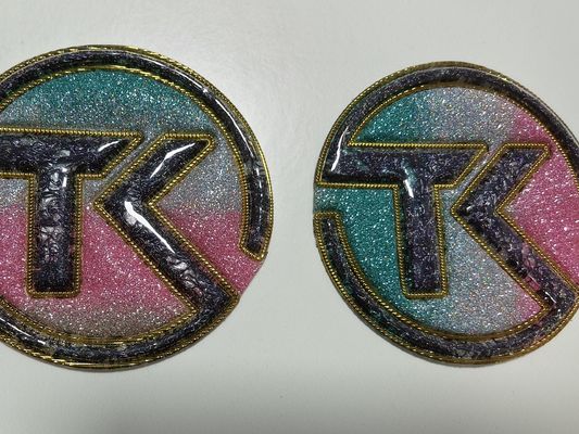 Фиолетовый Дизайн Теплопередача на заказ Цвет радуги Голографический эффект Металлические мягкие пластыри TPU для джинсов