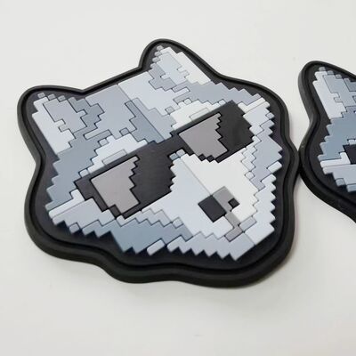 3D Силиконовая эмблема на заказ - Pixel Art Wolf Shape Силиконовый теплопередающий пластырь для одежды