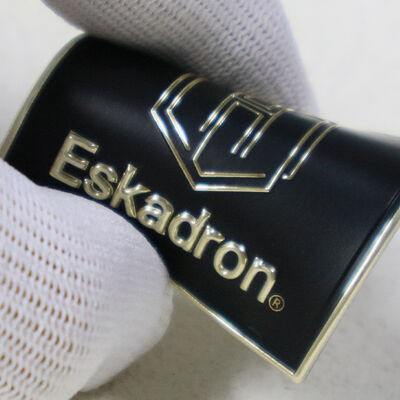 Пользовательская этикетка из ТПУ | 3D тисненый золотой логотип для конной одежды