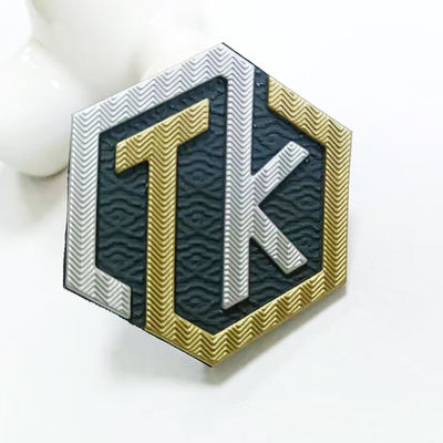 Изготовленные на заказ выбитые ярлыки Tpu передачи тепла футболки логотипа имени для одежды